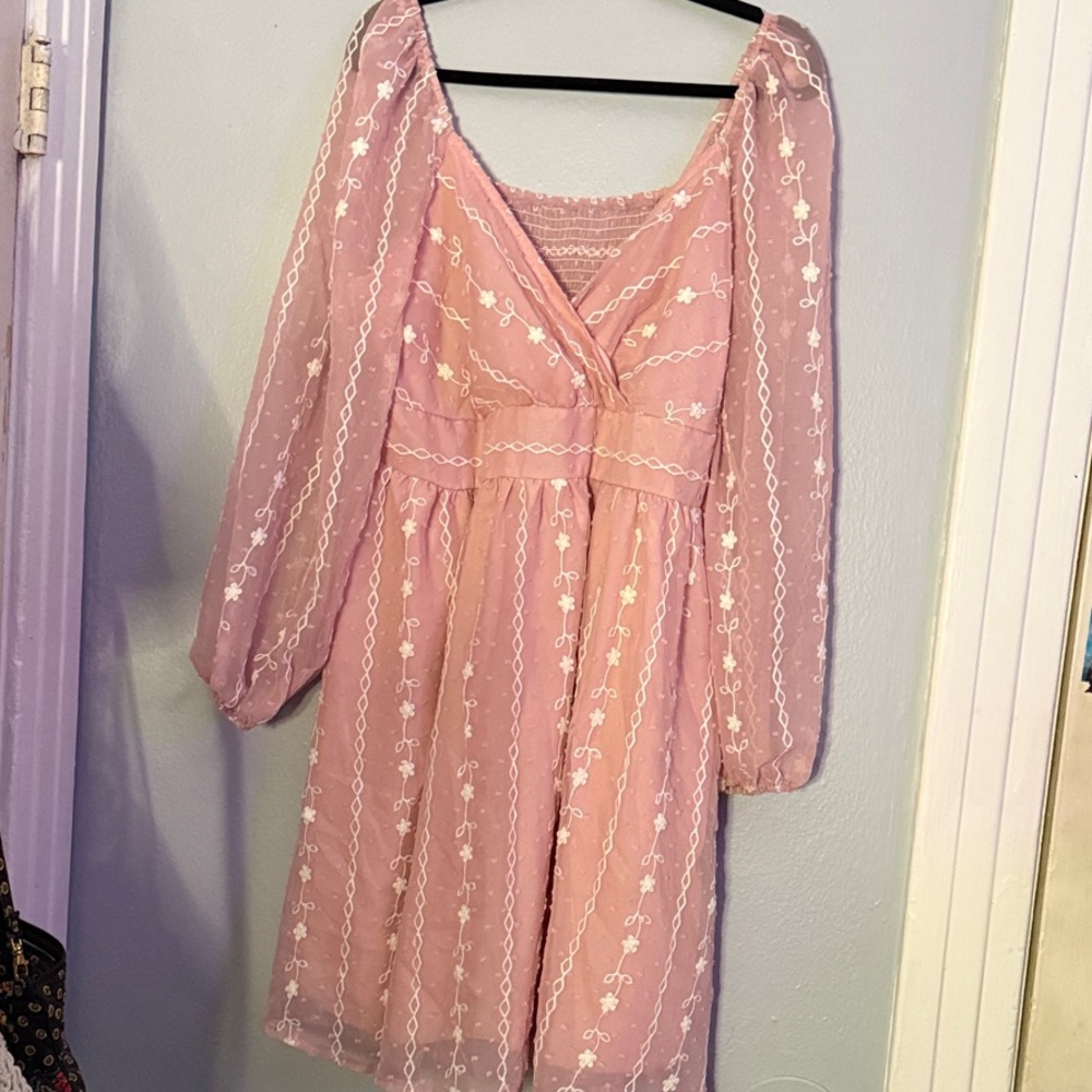 Elegant Long Sleeve Embroidered Dress
